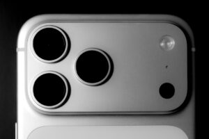 Backup iPhone photos automatically with iCloud