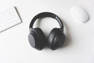Choose between wired and wireless headphones